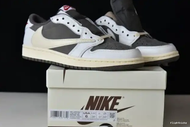 1 x Mocha Scott Travis Reverse Jordan Air DM7866-162 0702
